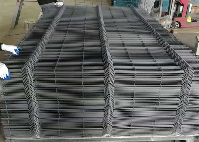 2030mm Tall Q235 3d Welded Wire Fence Green Powder Coated