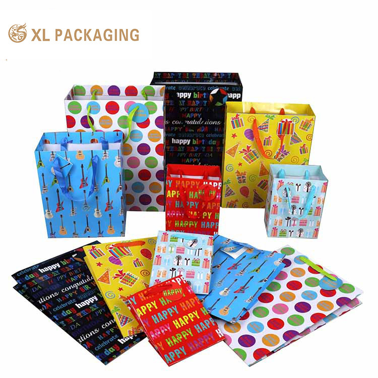 Eco-Friendly Custom Logo Take-away Kraft Paper Bag for Clothing and Shoes Biodegradable