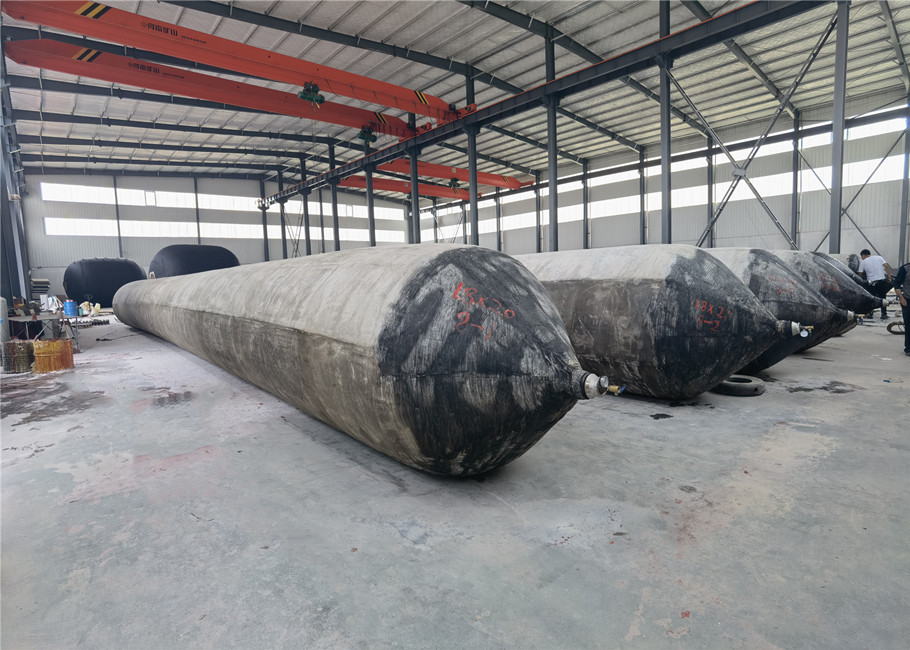 8layers Bv Certificate Inflatable Marine Airbags D1x12m For Ship Launching Lifting