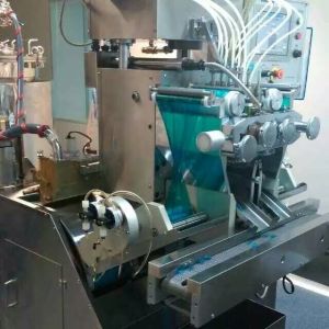 Paintball Samll Capacity Automatic Capsule Machine With Fromula / Raw Material