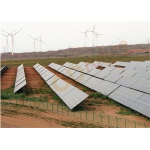 PV Strings Slewing Drive Solar Tracker With Strong Wind Resistance