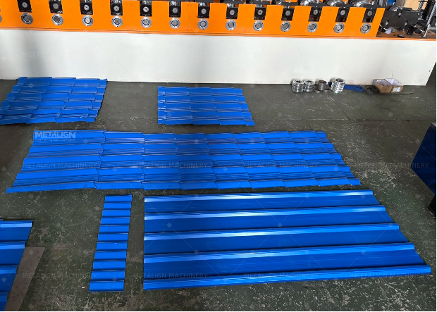 Three Profile Metal Roofing Roll Forming Line With Hydraulic Cutter