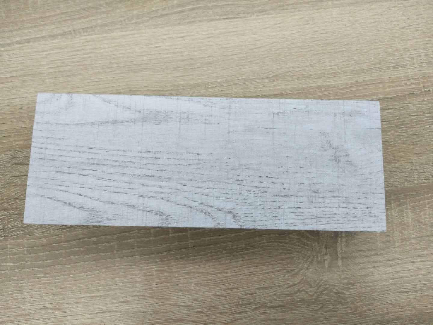 High Coating Hardness Wood Finish Aluminium Profiles White Wiood Boiling Resistance