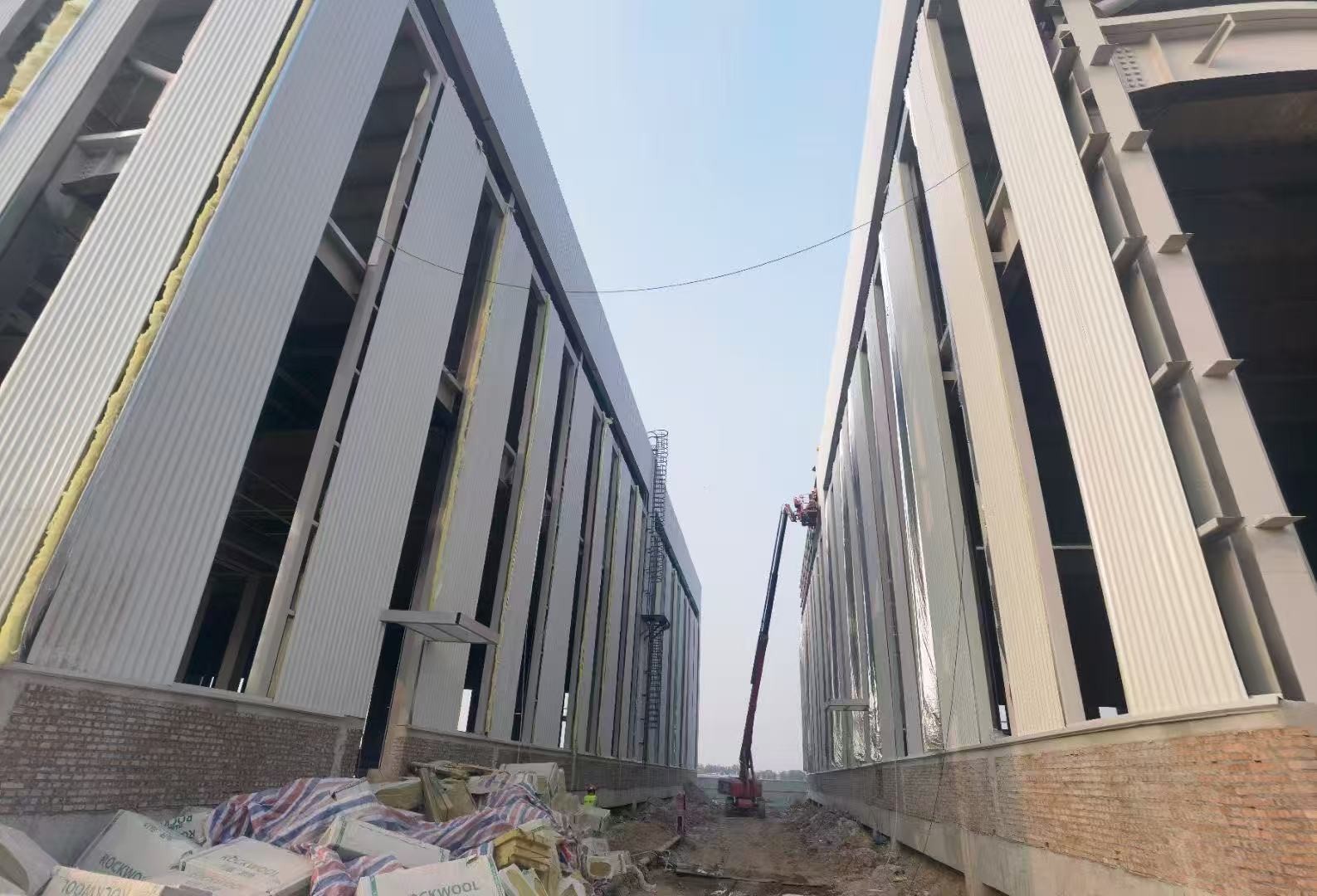 Painting Or Hot Dip Galvanized Finish Steel Frame Warehouse For Light Weight Storage Solution