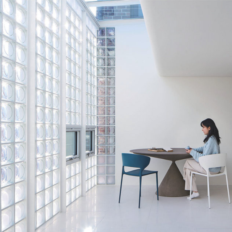 Exploring Glass Blocks: The Fusion of Architectural Aesthetics and Functionality