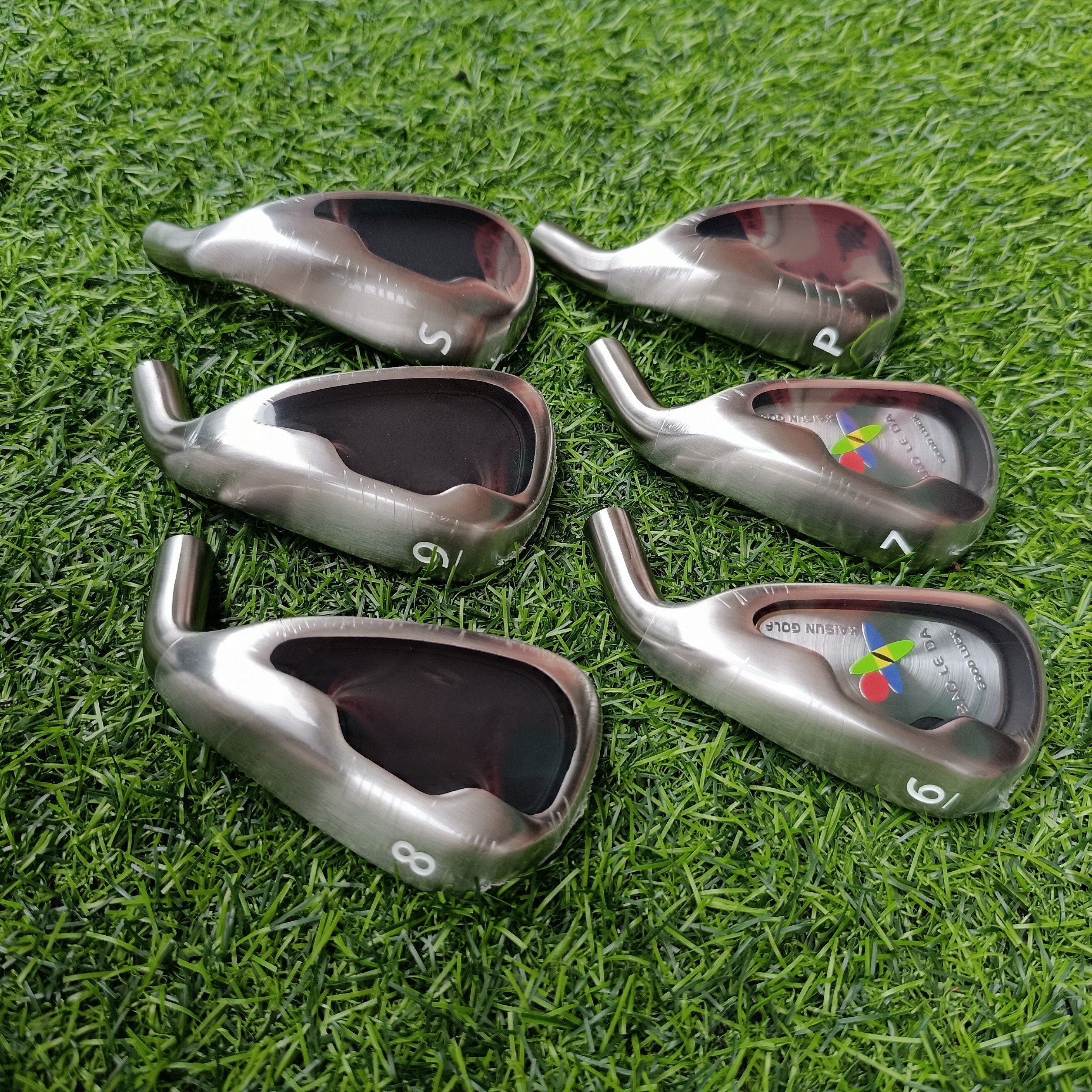 stainless golf iron , golf iron , golf irons , golf head , iron head