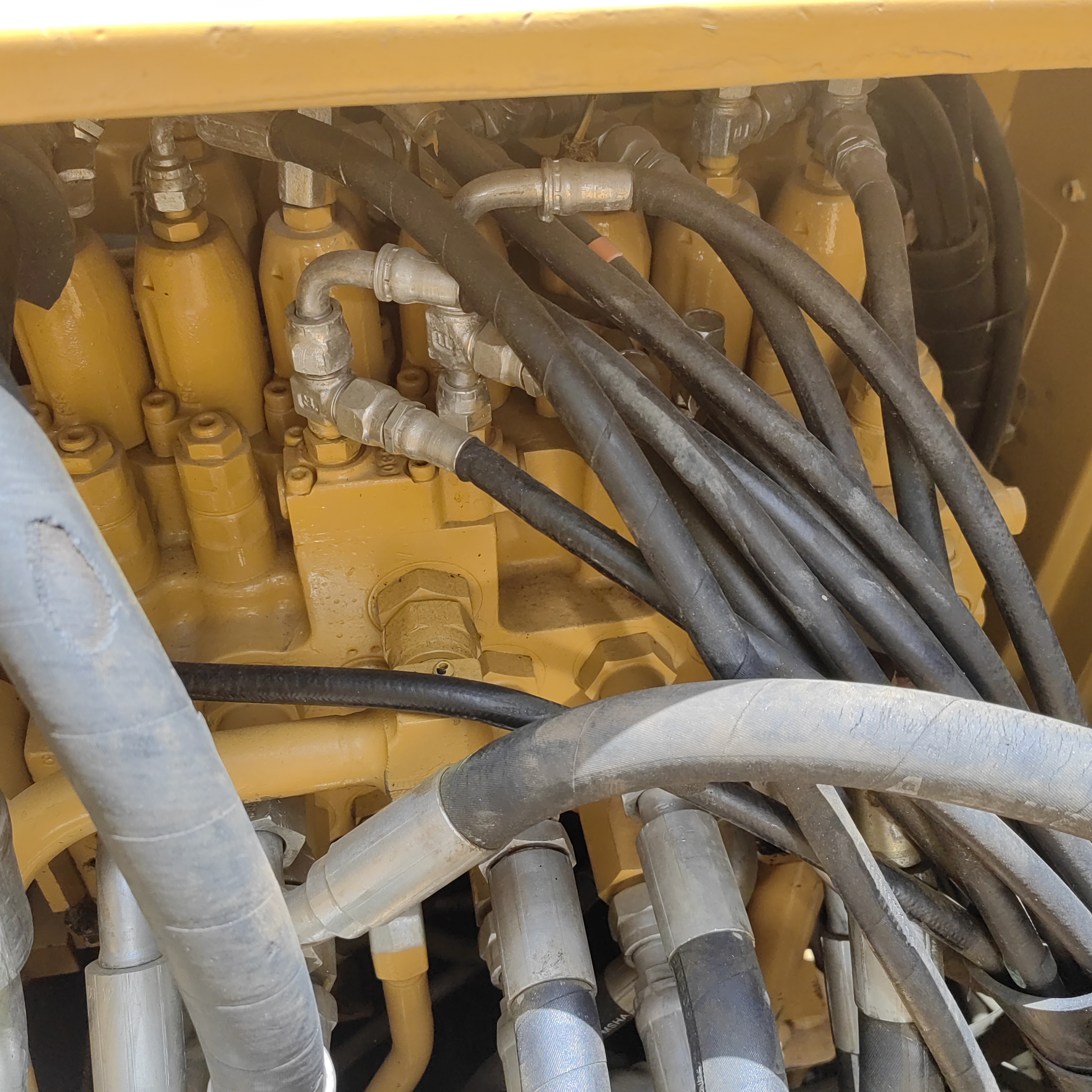 Used Cat312D2 Excavators Machine Original Hydraulic Cylinder and 12 KG Machine Weight