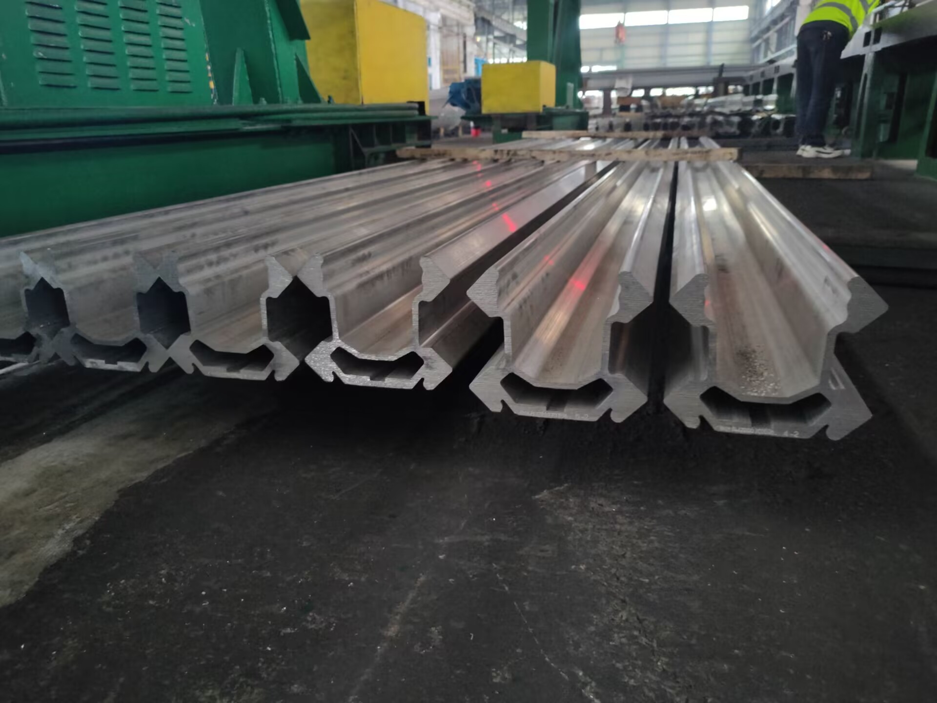 Epiroc BMH2000 Series Feed Beam Profiles Aluminium Alloy Extruded Profiles