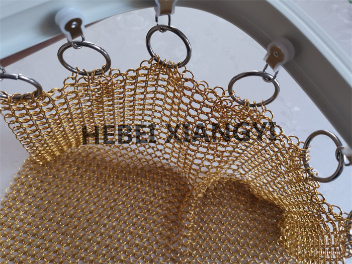 Shining Gold Color 304 Stainless Steel Ring Mesh Chainmail Room Divider Curtain 1mm X 8mm