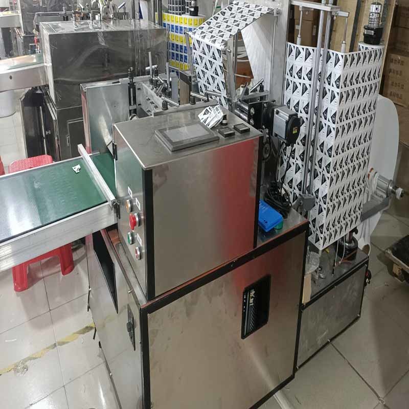 Fully Servo Control 6 Lanes Cotton Swab Packaging Machine 4 Side Pack