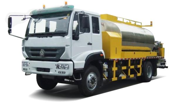 6000 L Building Construction Equipments 4X2 Intelligent Road Construction