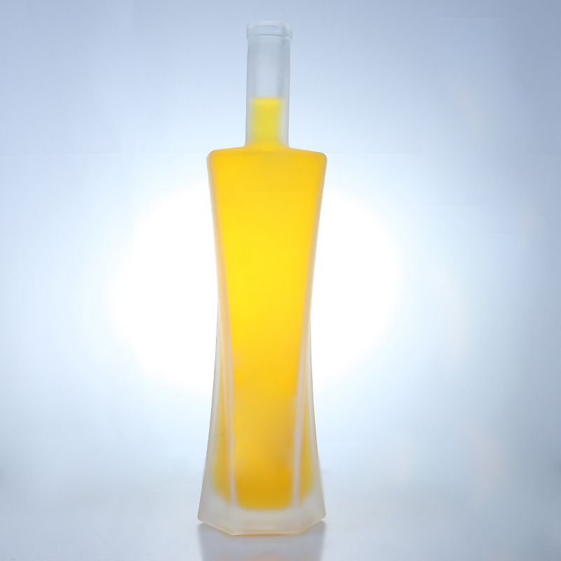 Customized Logo Glass Bottle 750ml Capacity for Gin Rum Champagne Brandy and Whisky