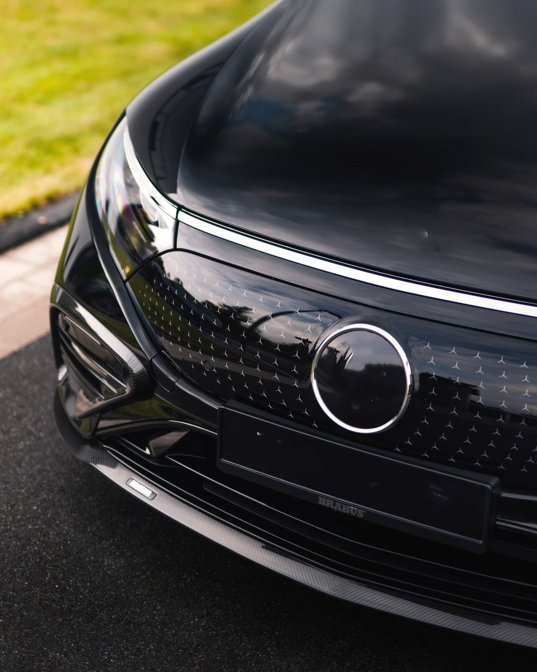For Mercedes EQS Carbon Fiber Body Kit EQS Upgrade BS Style Carbon Fiber Front Lip Diffuser Spoiler Body Kit