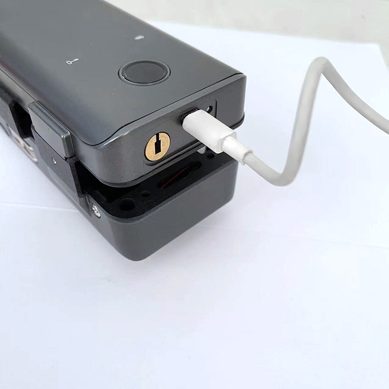 Black Glass Digital Door Lock with Smart Tuya Wifi and Security Fingerprint