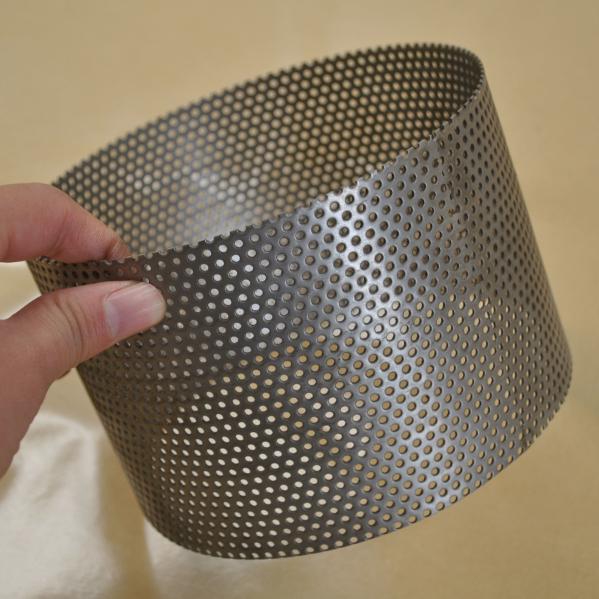 Customize Stainless Steel 304 Perforated Metal Tube Cylinder For Oil Field