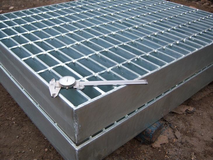 Hot Sale Metal Building Materials Hot Dipped Galvanized Steel Grating