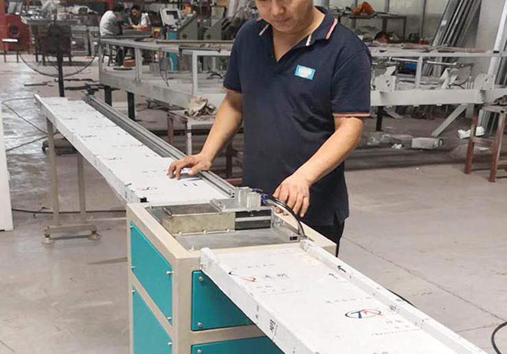 2-29m/min Glass Edge Grinding Machine For Low-Low E Glass Film Removing