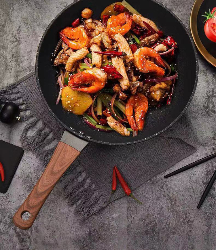 Factory Wholesale Cooking Cookware Black 32cm Multiple Styles Non Stick Iron Frying Pan Skillet