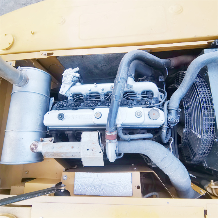 21 Ton Crawler Chain Used Sany Excavator 215 in Shanghai 0.93 m3 Bucket Capacity