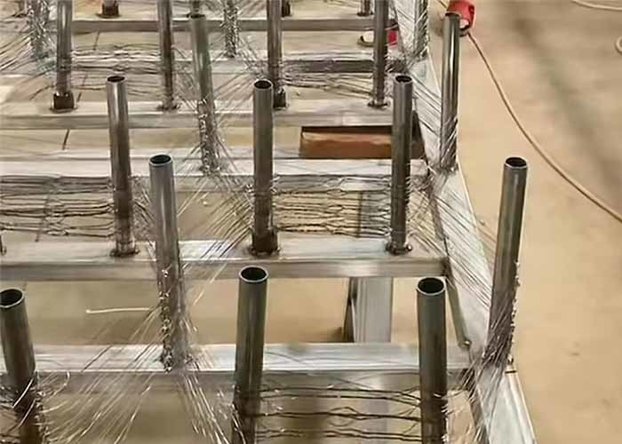 Invisible Anti Tank Barrier Fence Wire Obstacle Round Hole Mesh