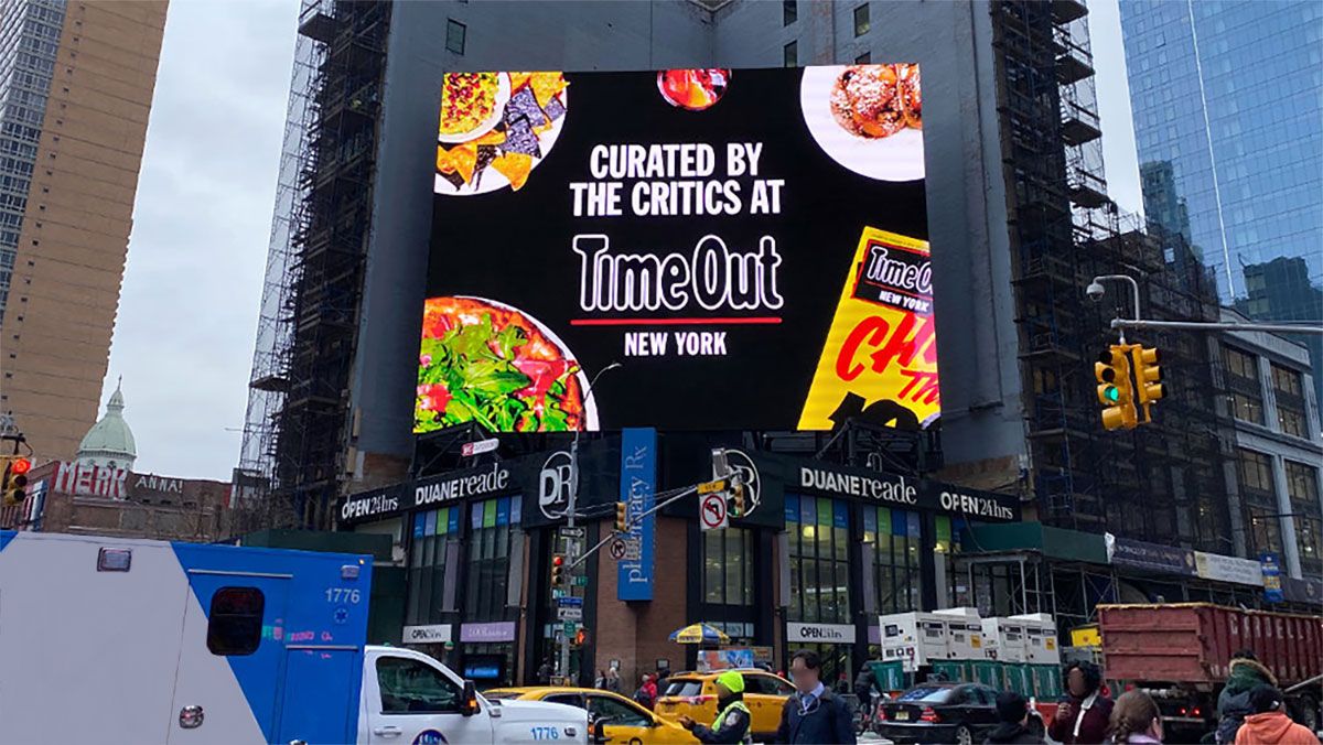 Customizable LED Panel Display Billboards 5500nits For Outdoor Fixed Installation