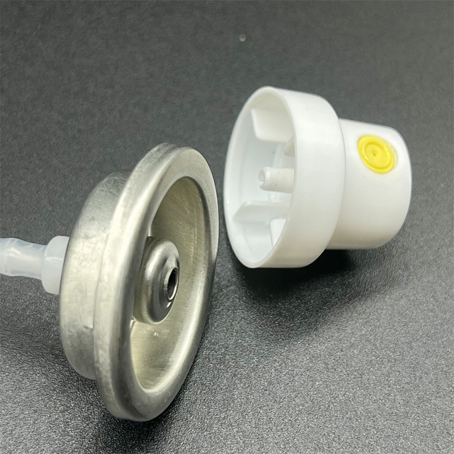 Universal Female Paint Spray Coupler for Automotive Use - Secure Fit, Efficient Flow