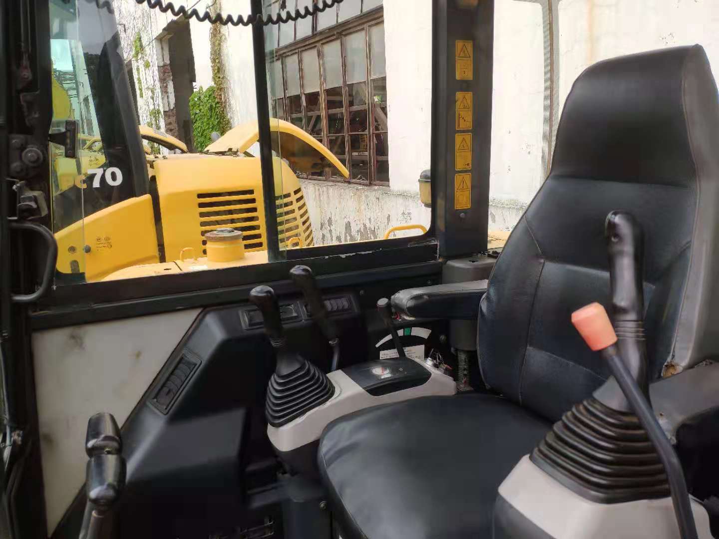 Low Hour Doosan Excavator 3.5T 40.5KW 0.45M Bucket Capacity Motor Gear Pump Engine