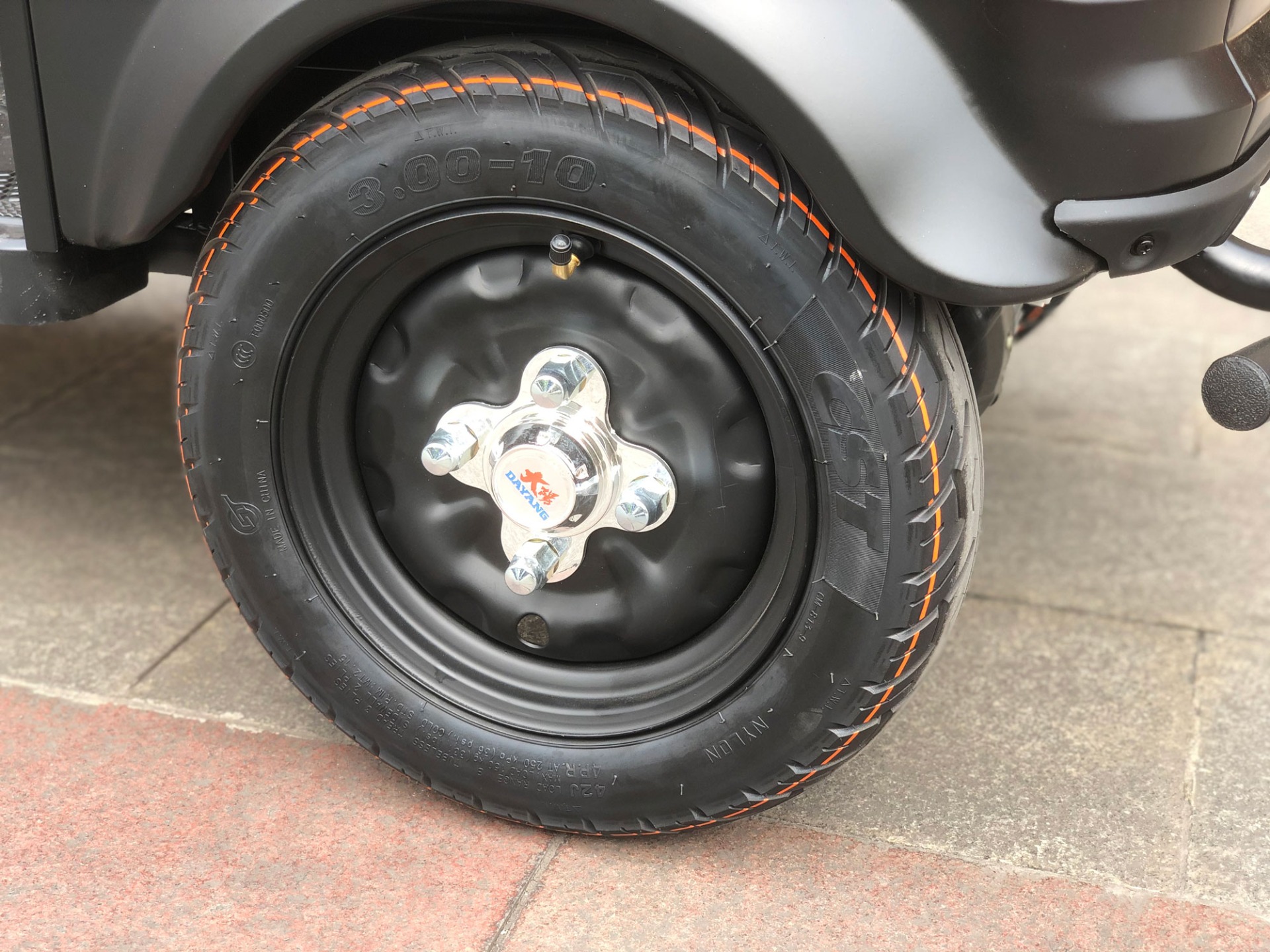 Electric Cargo Tricycle With Loading Capacity Of 500KG And Drum Brake
