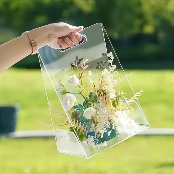 Portable Clear PVC Pet Flower Gift Boxes For Graduation Bouquets Transparent