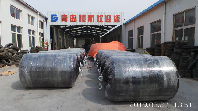 Swivel Included EVA Foam Fender High Compression Resistance Lifespan Of 8 To 12 Years