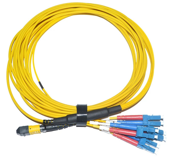 MPO To LC Breakout Cable 8 Core 12 Core Or 24 Core
