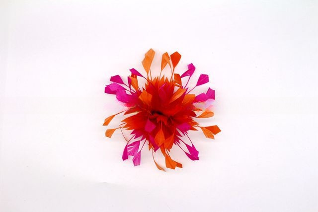 Goose Feather Flower Mount and Wire Accessory Add a Touch of Nature to Your Displays