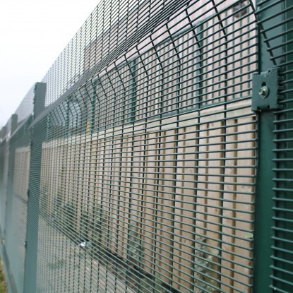 358 high security wire fence 12.7mm x 76.20mm diameter 3.00mm/4.00mm powder coated RAL 9001