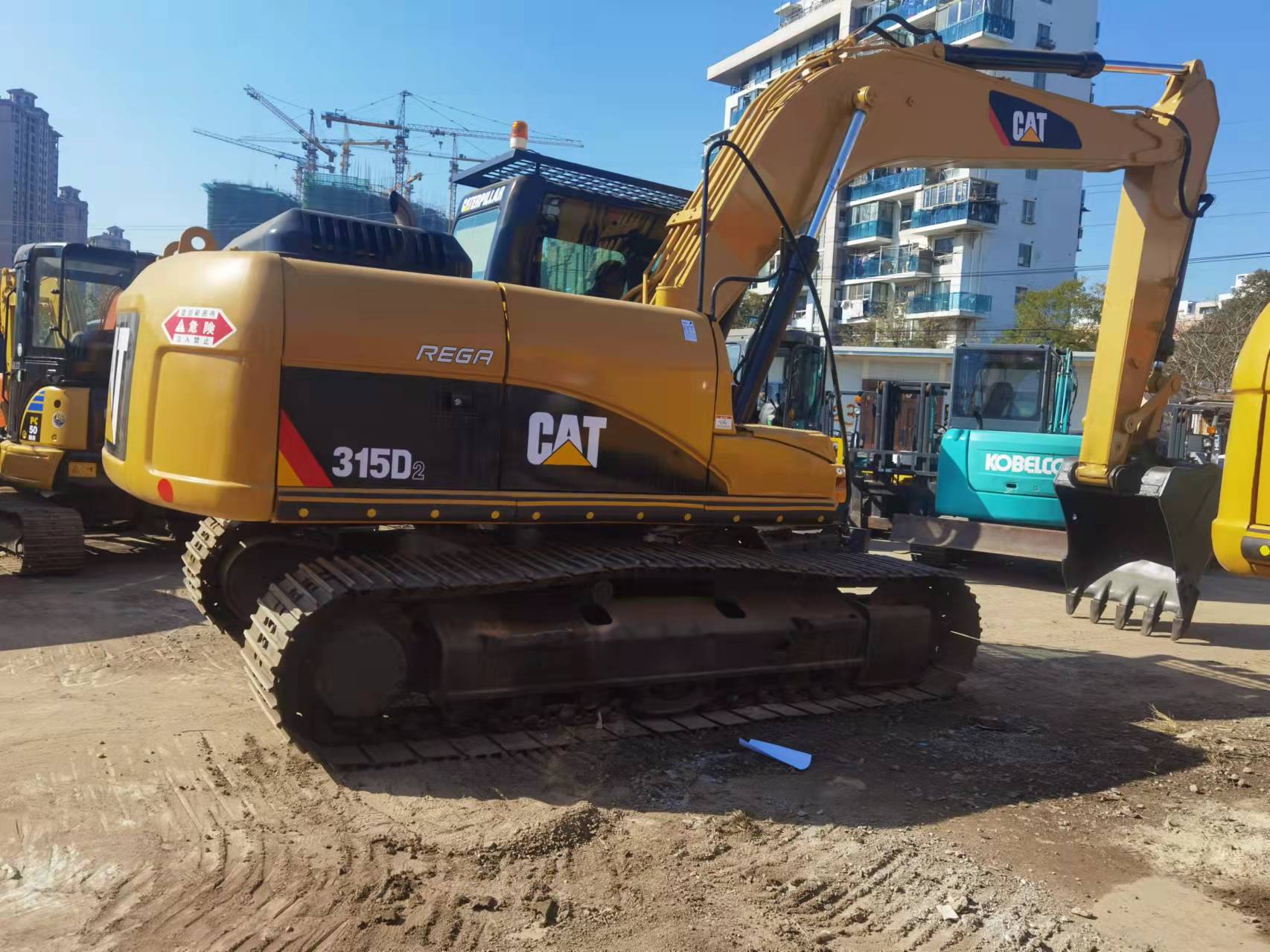 Yellow Cat 315D Excavator 20T 1M Bucket 91kW Power 3500 Working Hours Shanghai Yard