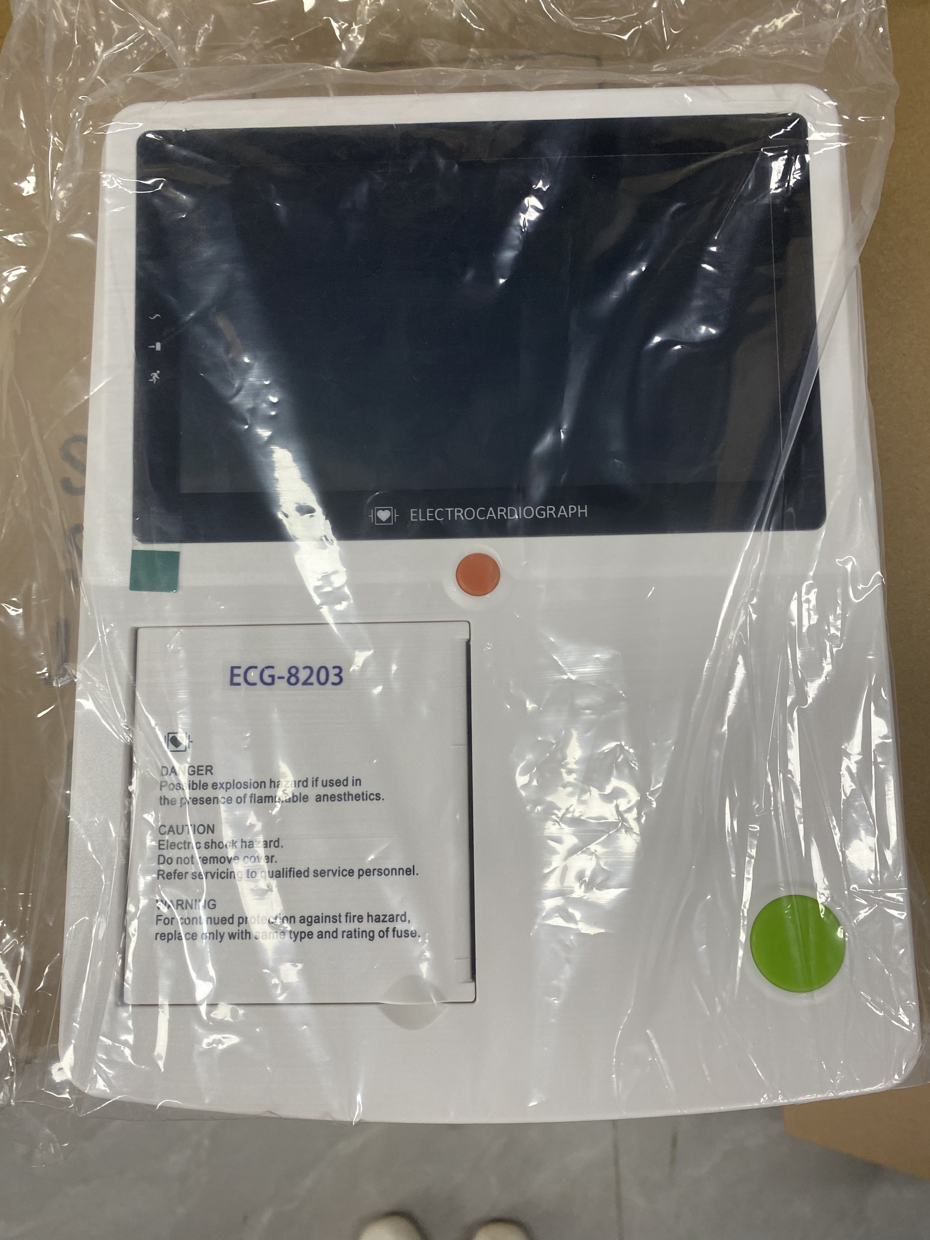 Portable ECG Machine with Alarms LCD/LED Display Measurement of Heart Rate
