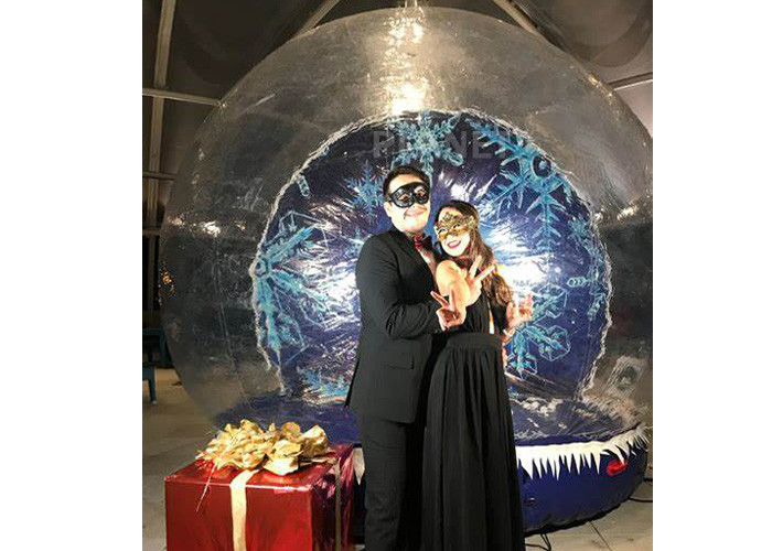 Custom LED 0.65mm PVC Inflatable Christmas Snow Globe