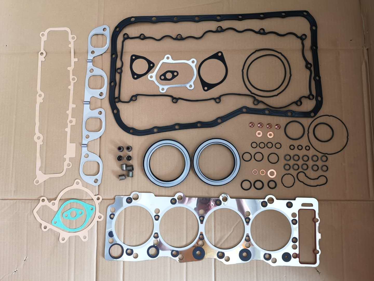 5878144362 ISUZU Engine Parts 4HE1 Head Gasket Set