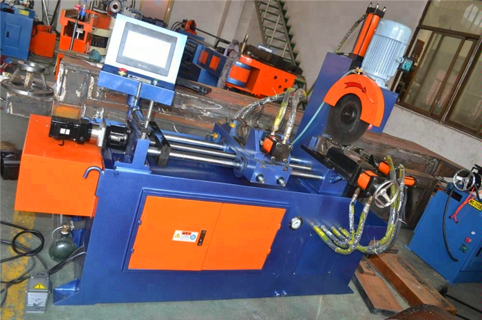 CNC Automatic Hydraulic Stainless Steel Pipe Cutting Machine For Tube Circular Sawing