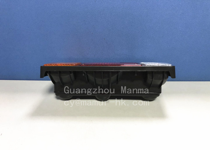 Rear Comb Lamp ISUZU Truck Parts For FVR FRR FSR FTS 1-82230133-2