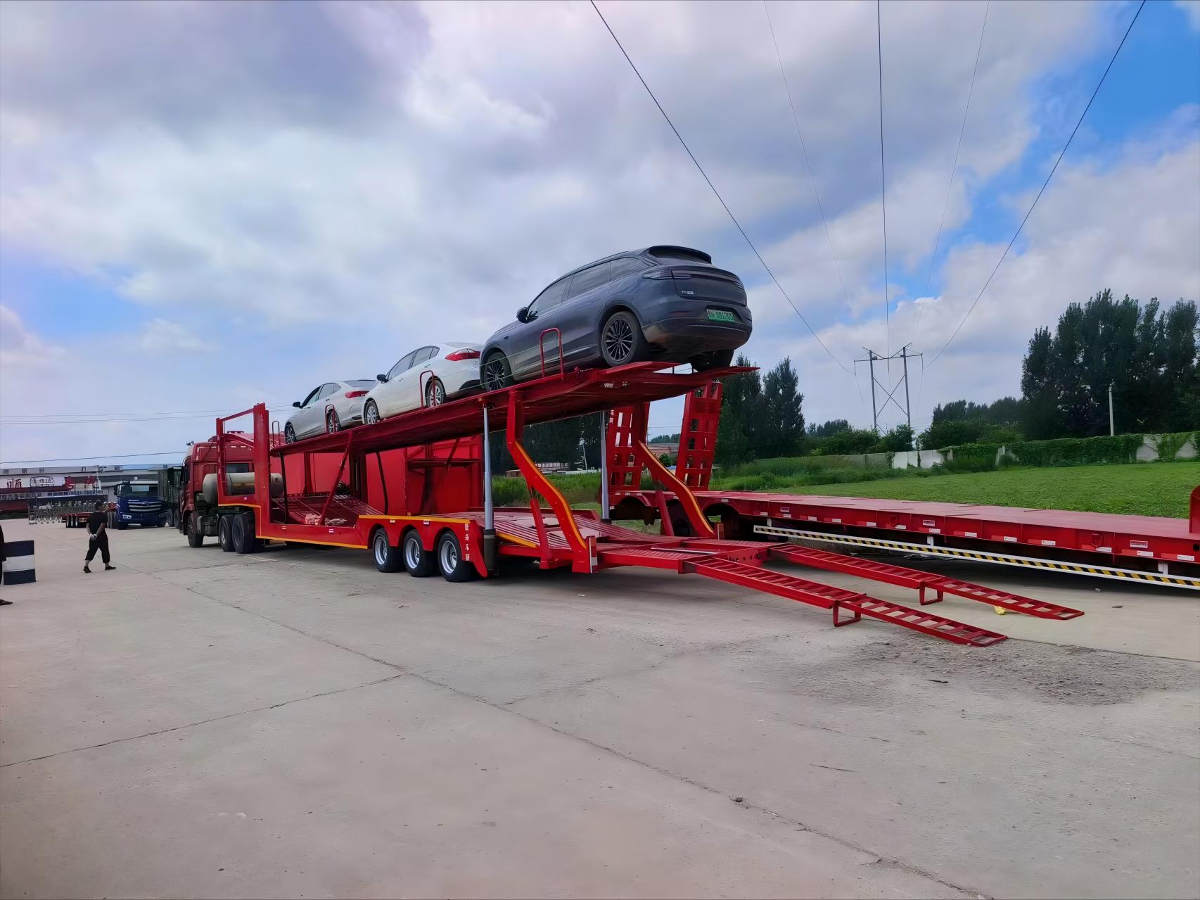 CIMC 3 axle steel material heavy duty skeleton type for Middle East or Asia can carry 6-10 cars transporter truck semi trailer