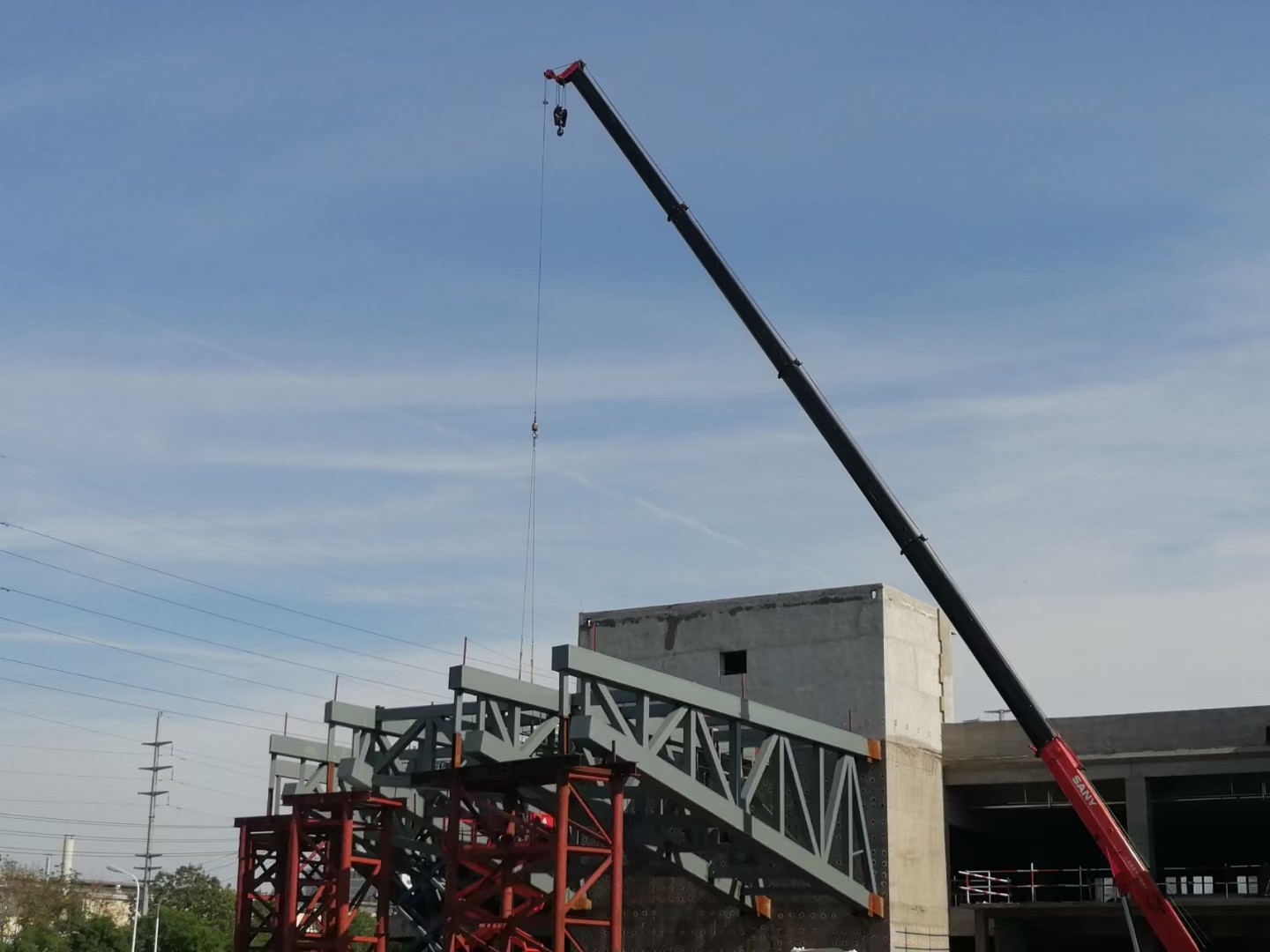 Prefabricated Structural Steel Truss Frame Fabrication And Supply