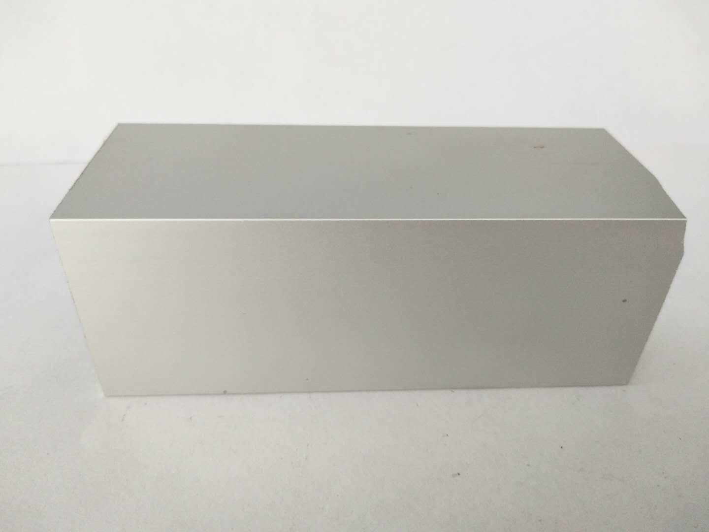 Mechanical Strength Powder Coated Aluminium Extrusions Rectangle Shape
