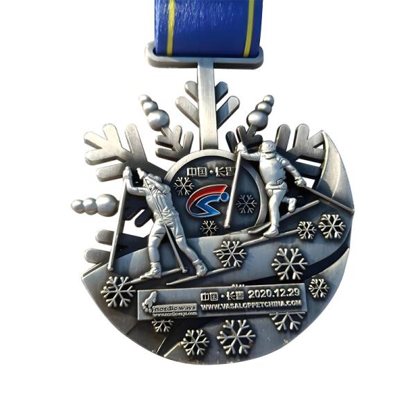3″ 76mm Customized Zinc Alloy Winter Skiing Metallic Event Medals Christmas Ski
