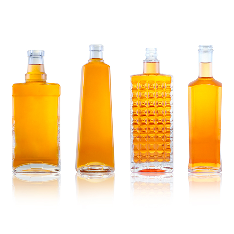 750ml Flint Glass Clear Square Round Gin Bottle with Screw Top Finish and Free Design