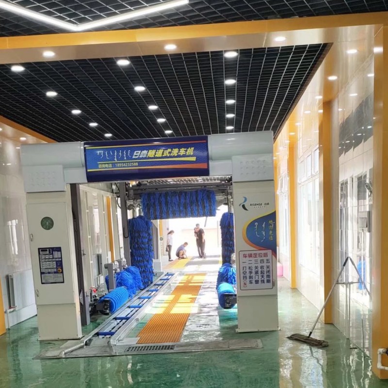 Automatic Express Tunnel Car Wash Machine for Gas Stations Customized Logo in Slovenia
