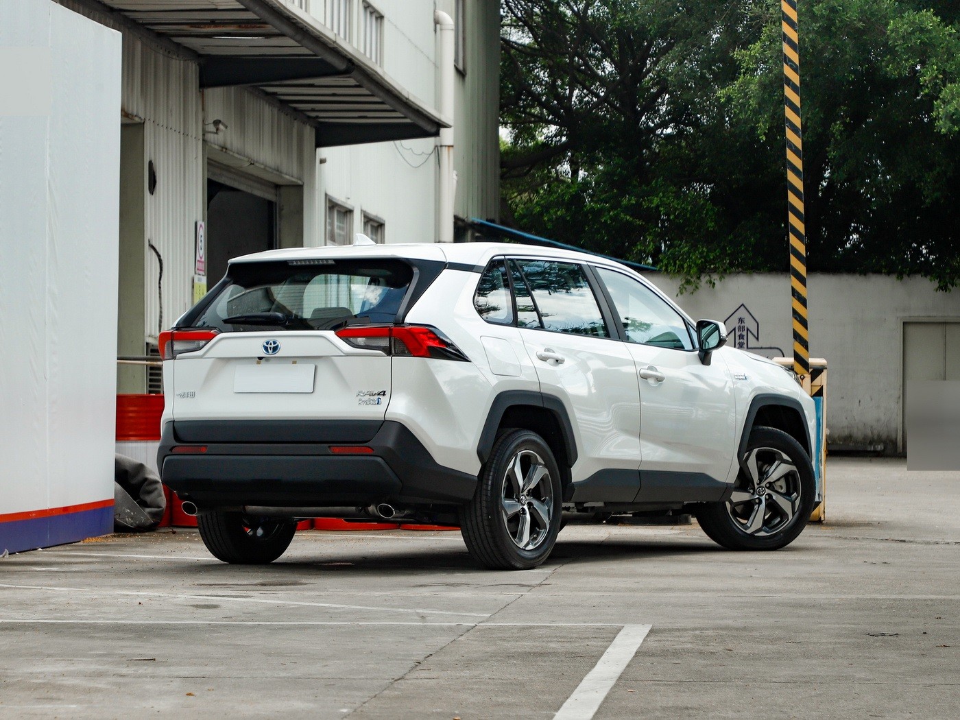 2024 Faw-Toyota RAV4 Plug In Hybrid Electric SUV With 1100km Range