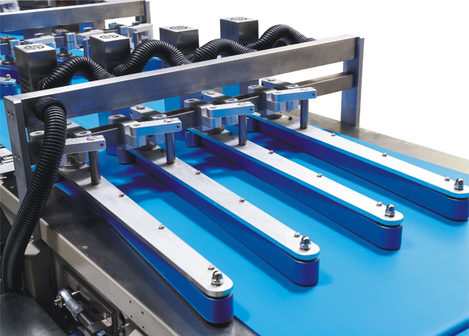 Biscuit Cookie Food Automatic Packaging Line Cake Waffle Feeding And Bag Packing Line