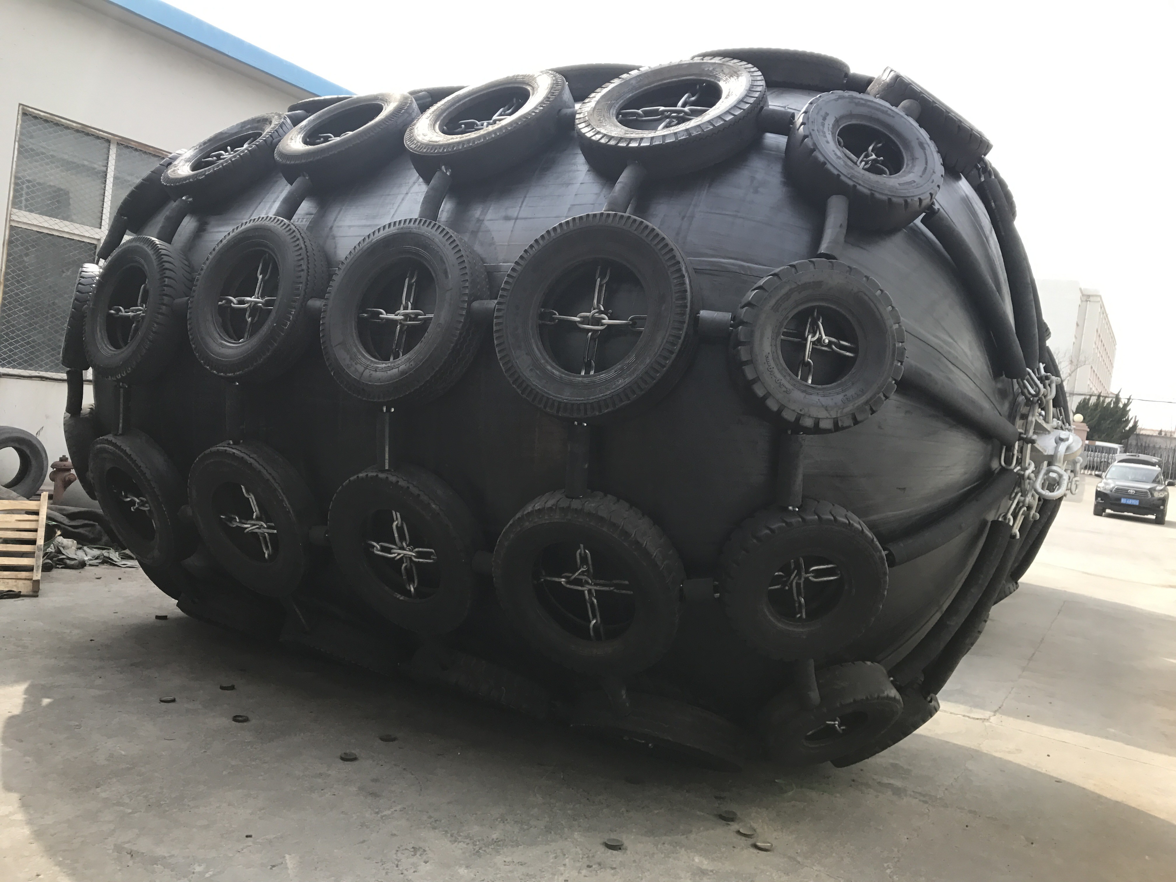 24 Monthes Guarantee Yokohama Rubber Fender for High Pressure and 80kPa Pressure