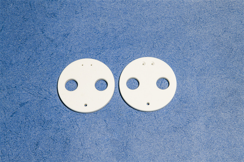 95% Alumina Oxide Ceramics HVDC Contactor Alumina Ceramic Parts For Hybrid Vehicles