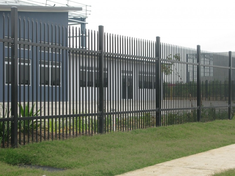 Pressed Spear ,Crimped Spear Tubular Fence Garrison Fencing for sale